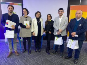 Joaquin Walker, Mineduc, Rebeca Molina, Fundación Presente, Paula Louzano, decana Educación UDP, Marcela Muñoz, directora de Revista Educar, Francisco Manqui, director PHP Pilmaiquén y Gino Canales, director Escuela Talleres San Vicente de Paul.