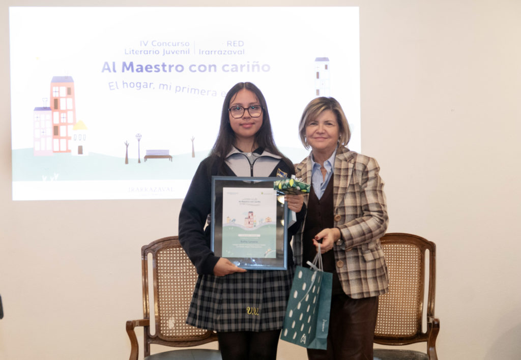 Concurso Literario RED Irarrázaval premia  a sus ganadores y lanza su nuevo libro