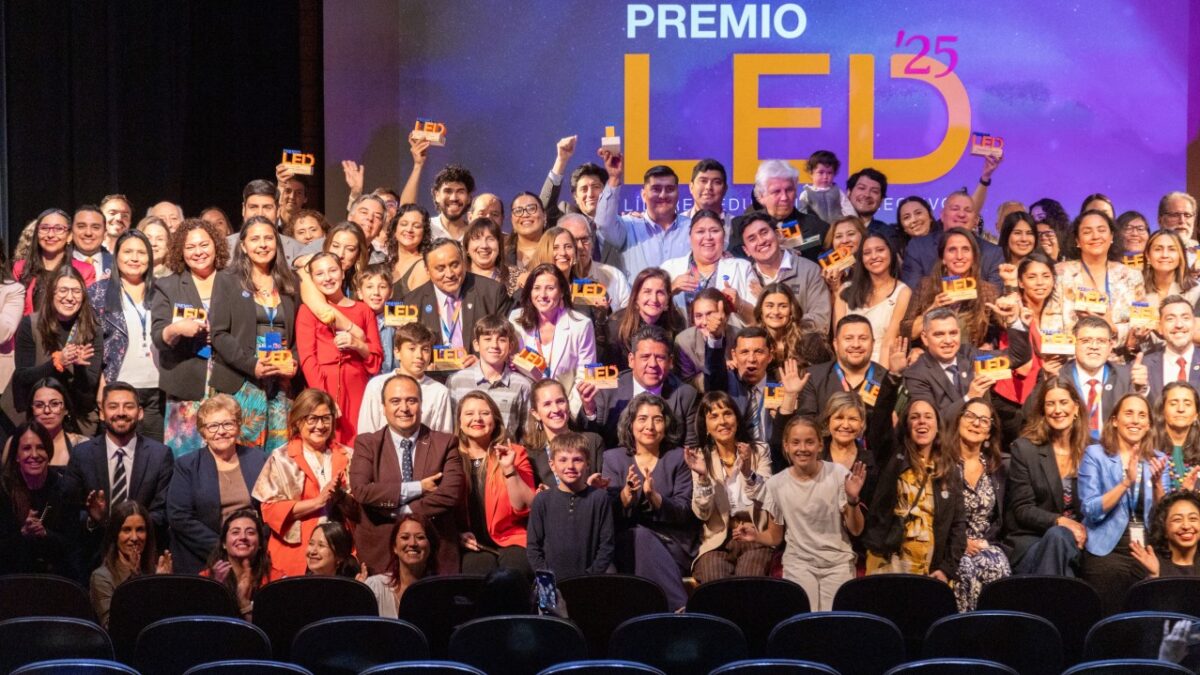 Premio LED abrió sus nominaciones en su cuarta versión: liderazgo directivo que transforma la educación