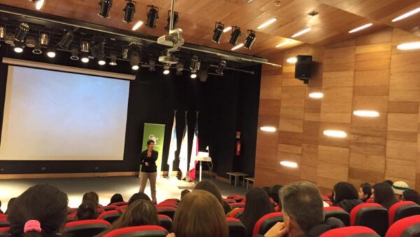 [Charla] Profesores reflexionan sobre el aprendizaje en comunidad