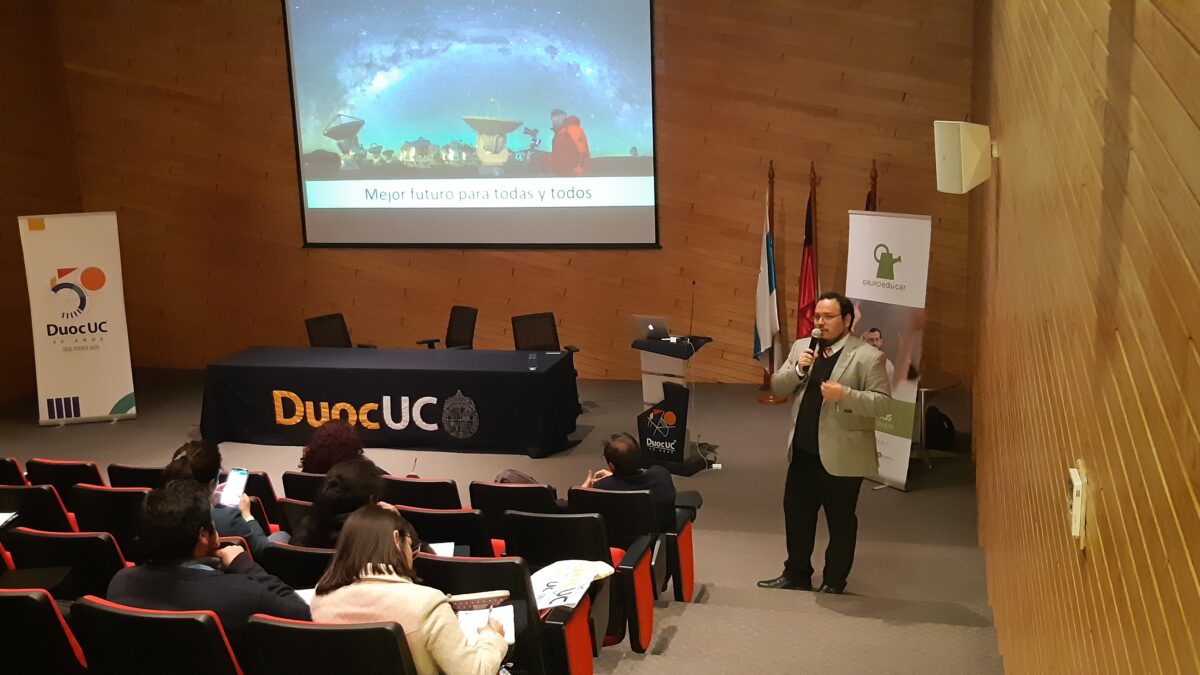 Exitosa charla de Mario Santelices en Duoc UC