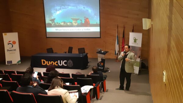 Exitosa charla de Mario Santelices en Duoc UC