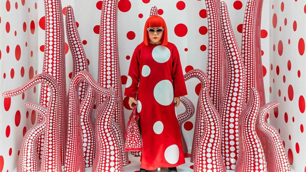 Universos infinitos: Yayoi Kusama ¿Se pueden construir espacios infinitos desde el arte?