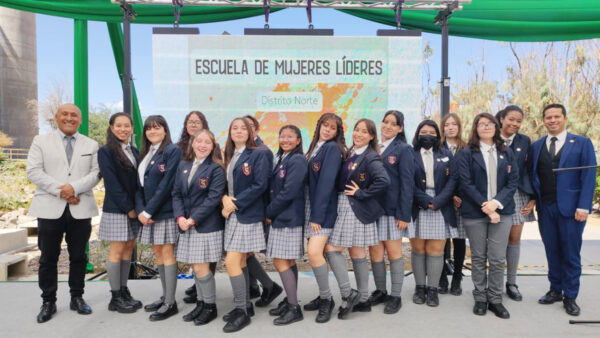 Potenciando el desarrollo de alumnas TP en la minería