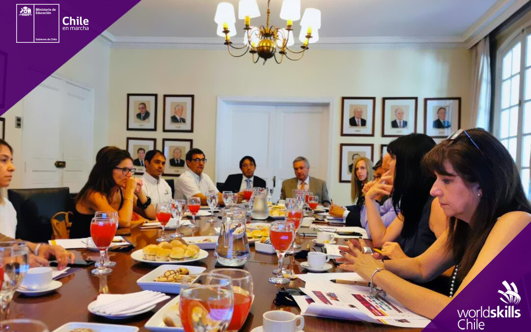 Organizaciones claves se reúnen para potenciar la Educación Técnica con foco en la Vinculación Liceo-Empresa