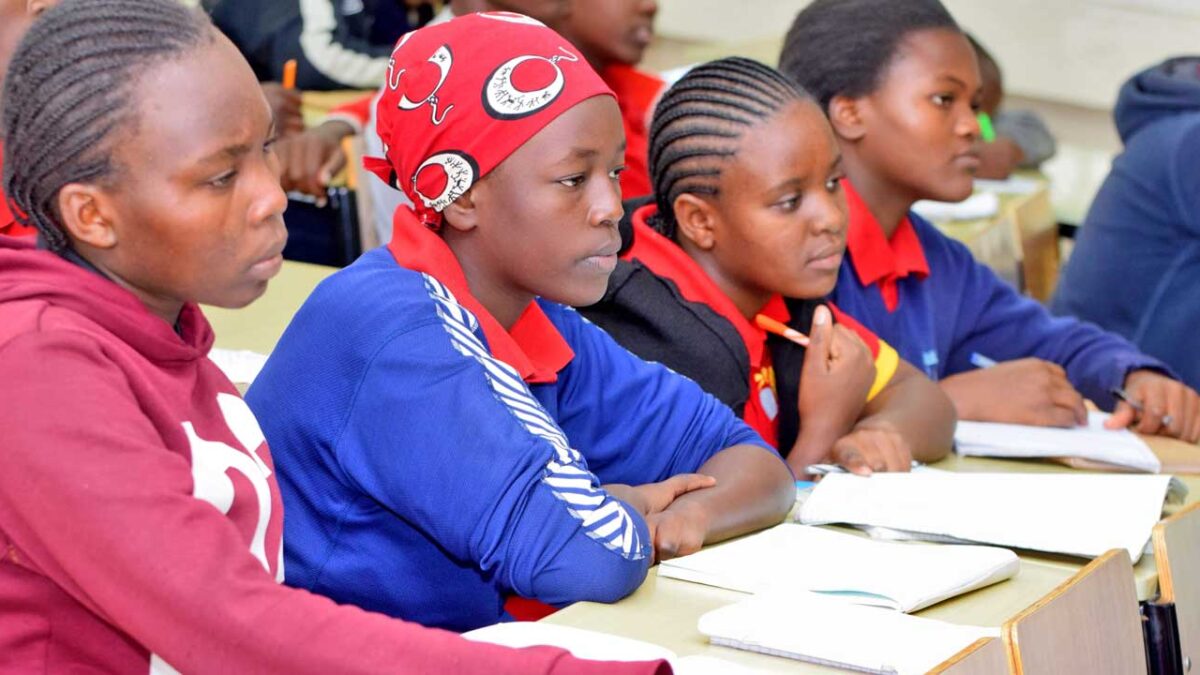 El programa Macheo, en Nairobi: Un nuevo amanecer para los adolescentes en Kenia