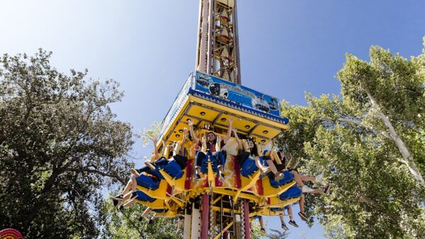 Más de 3 mil estudiantes han aprendido leyes de física con las atracciones de Fantasilandia