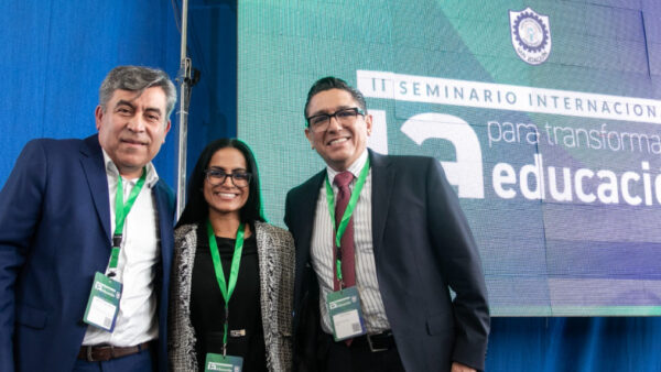 IA, pensamiento crítico e innovación marcan seminario en Liceo Politécnico San Joaquín