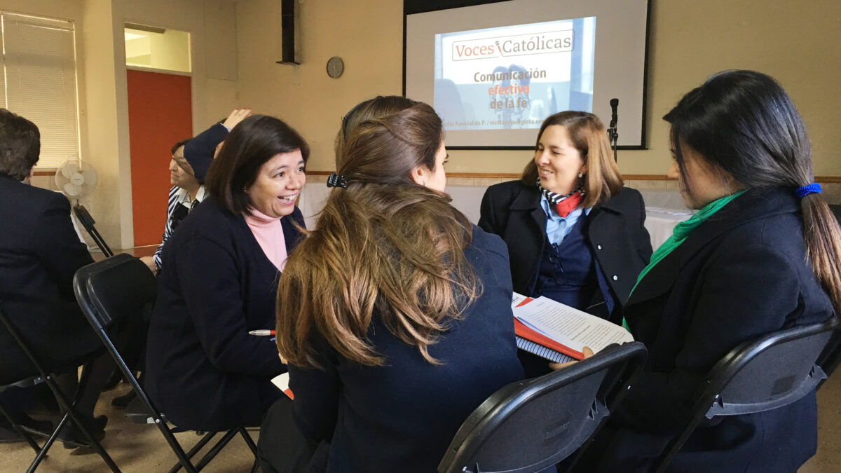 Convivencia entre padres y docentes, una labor compartida