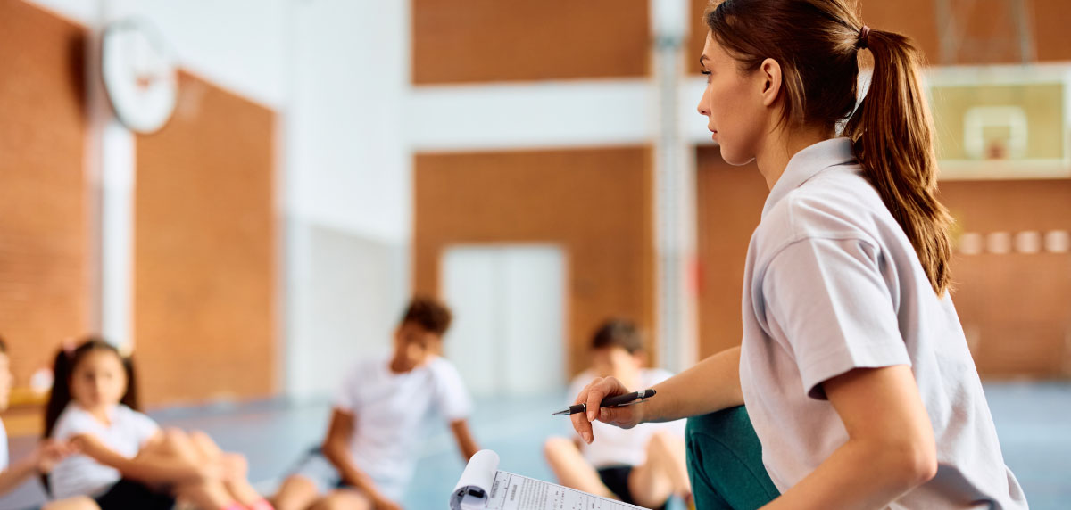 Suman una hora diaria de actividad física en los colegios: Normativa se implementaría recién en el 2027