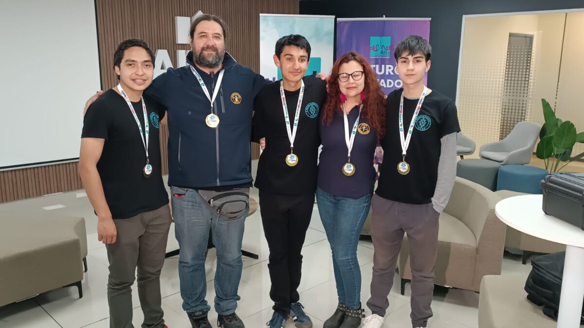 Escolares TP clasifican a Mundial de Robótica en Turquía