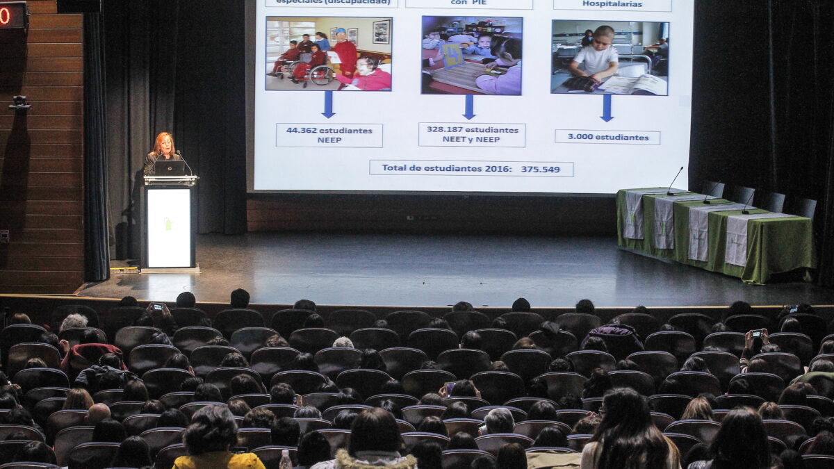 [Seminario] Seminario abordó los desafíos que plantea el Diseño Universal de Aprendizajes (DUA)