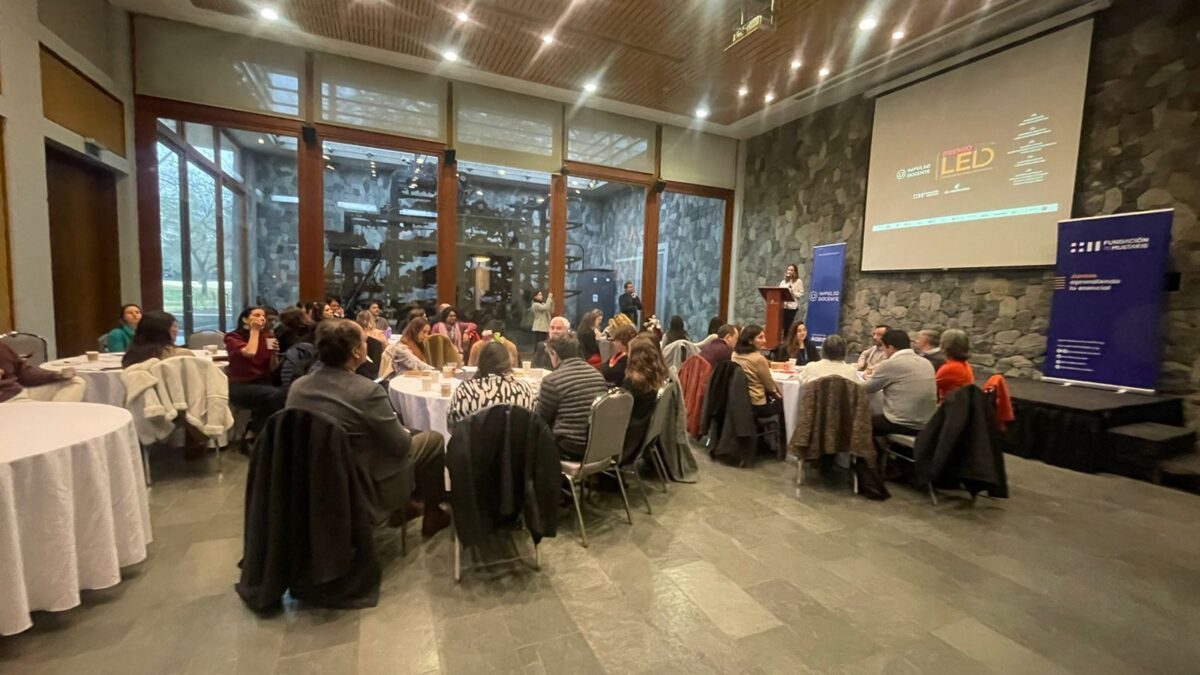 Líderes en educación se reunieron a seleccionar a los Premio LED 2024