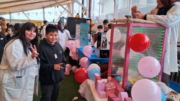 Tecnología y reconocimientos en esta entretenida Feria TP