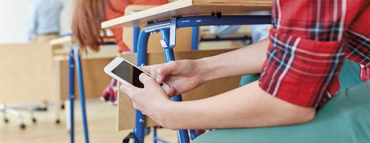 ¿Celular en la sala de clases?