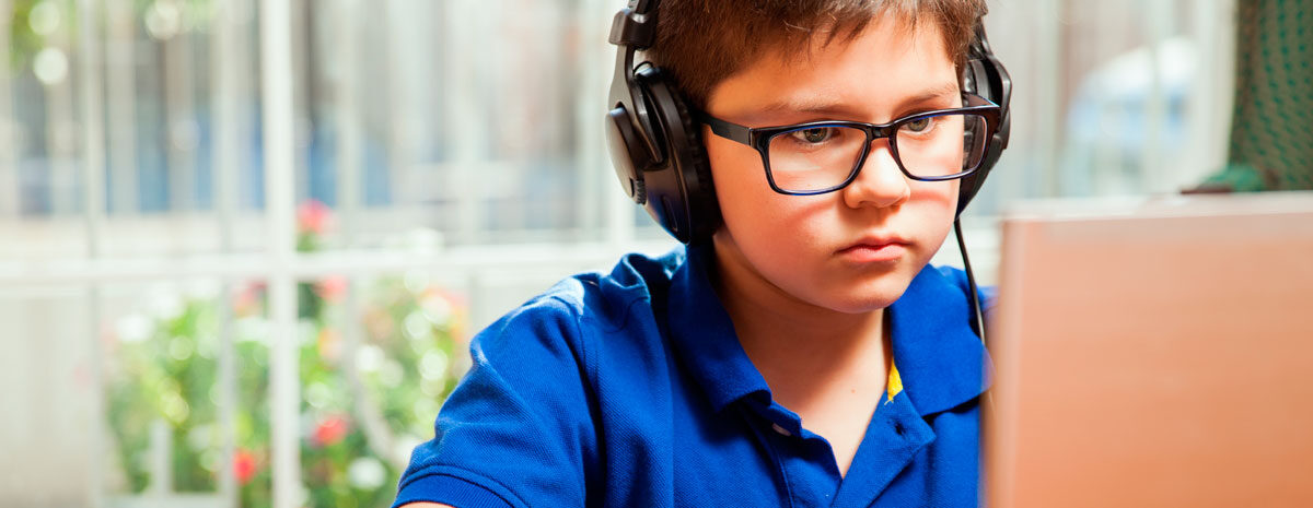 Bullying virtual: Más de un tercio de los menores chilenos ha tenido una experiencia negativa en internet