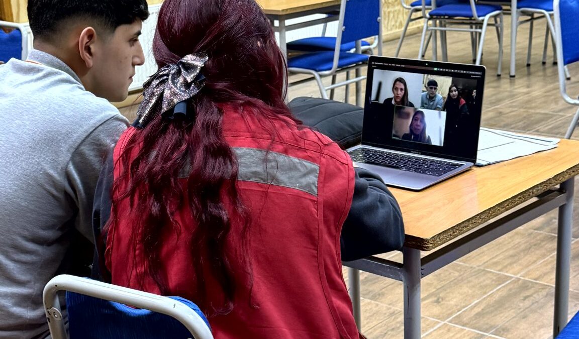 Ejemplo de articulación: alumnos agrícolas reciben apoyo y mentoría