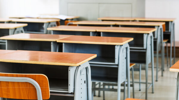Escuelas Protegidas será ley: colegios podrán revisar mochilas de alumnos para enfrentar violencia