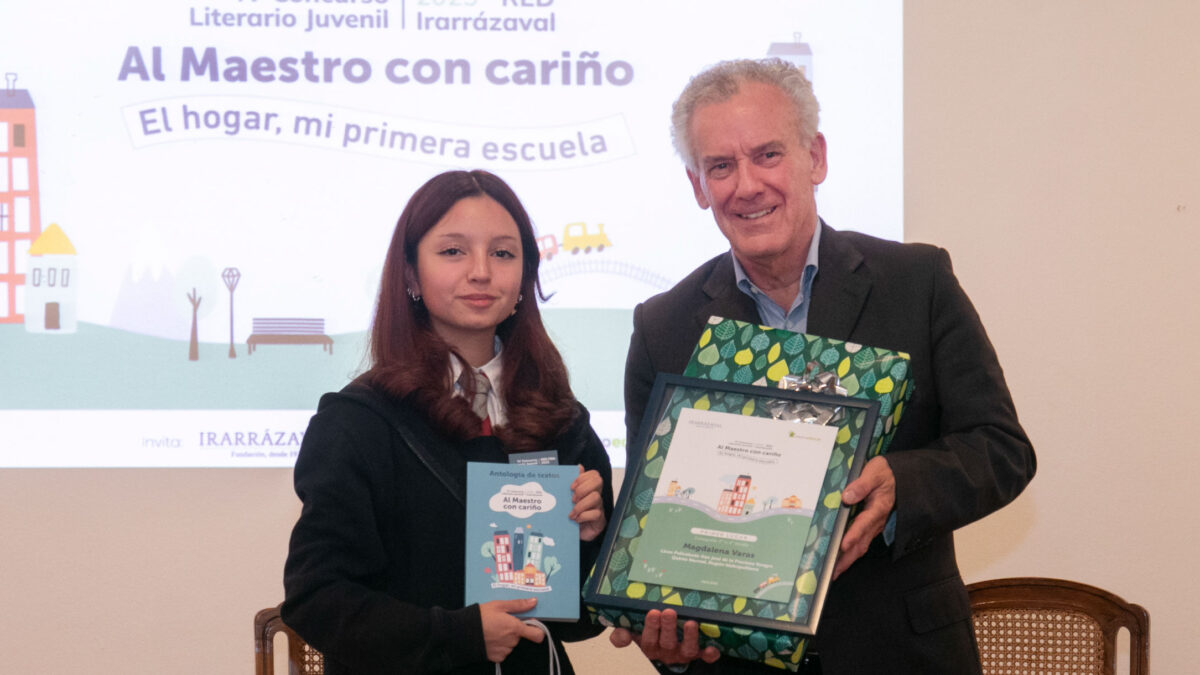 Concurso Literario RED Irarrázaval premia a sus ganadores y lanza su nuevo libro