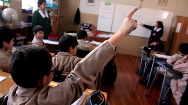 Casi un cuarto de los estudiantes chilenos busca otra comuna para estudiar