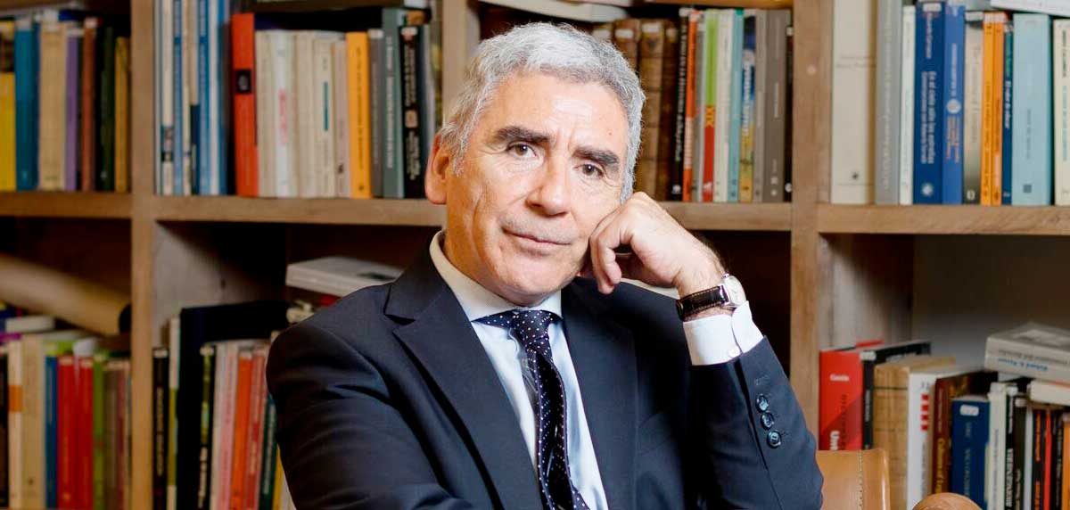 Carlos Peña: “Sin las humanidades no hay educación, solo entrenamiento”