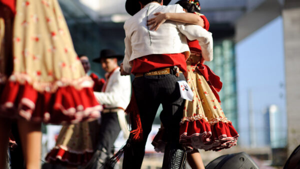 Actividades para realizar en familia este 18