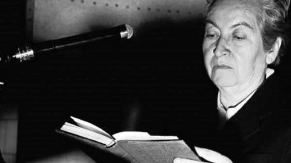 ¿Cuál era el pensamiento de Gabriela Mistral sobre la pedagogía?