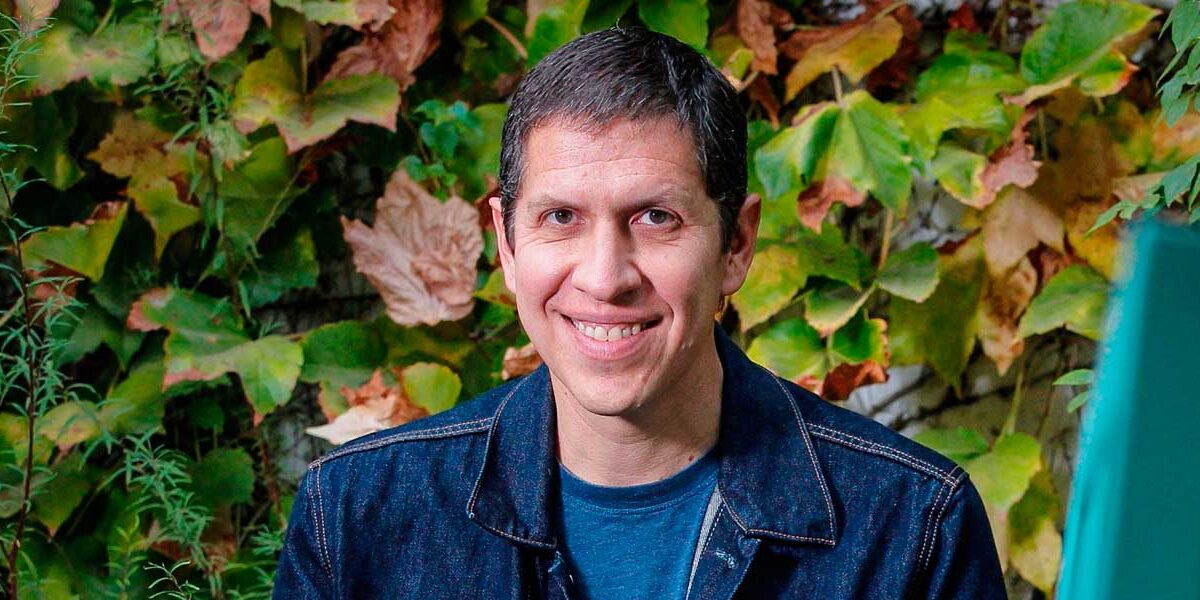 Mauricio Paredes: “Escribir es la mejor manera de ordenar los pensamientos”