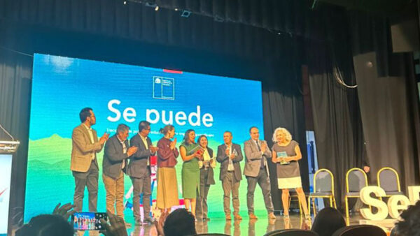 Alejandra Arratia, subsecretaria de Educación, destaca avances educativos en el lanzamiento del libro Se puede y llama a difundir buenas prácticas escolares