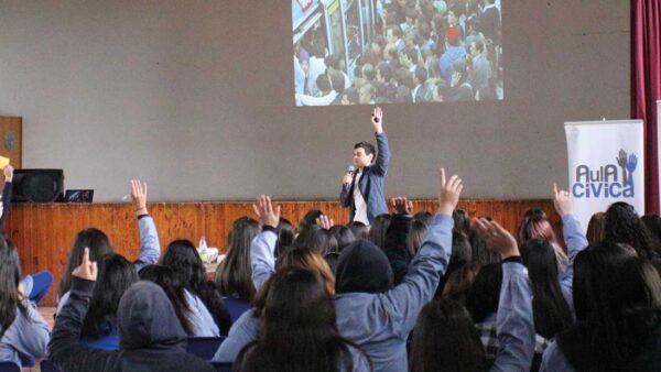 Una vida democrática no existe sin la interacción con otros