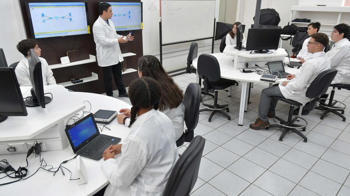“Somos optimistas del futuro de la formación técnica en Chile”