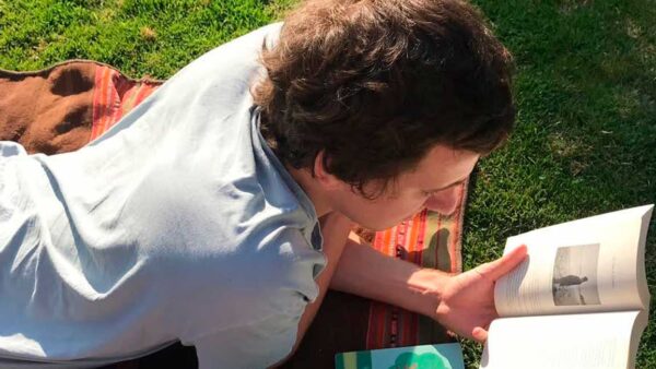 Guillermo Tagle, fundador de Salvemos el 2020: “Queremos que ningún niño de Chile se quede sin aprender a leer y escribir este año 2020”