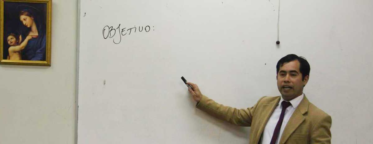 “El profesor de Religión no es un catequista, es un profesional de la educación”