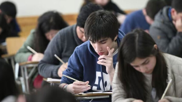 Se profundiza caída de “emblemáticos”: Instituto Nacional baja al lugar 360 y el INBA al 1.147