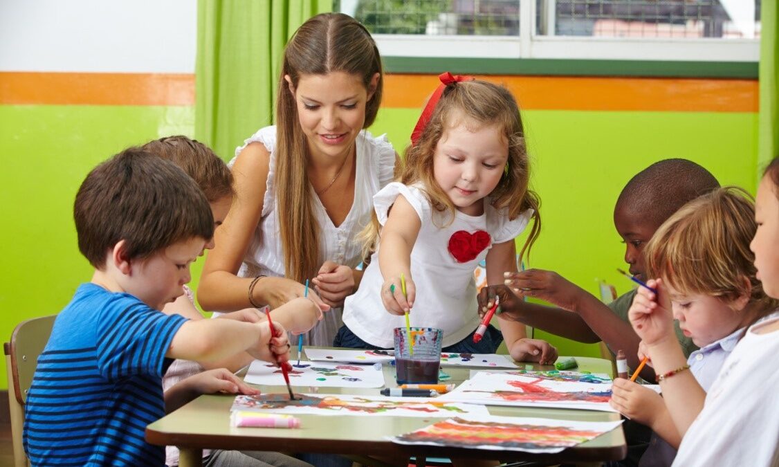 Expertos coinciden que Educación Parvularia necesita ser reconocida para lograr fortalecerse