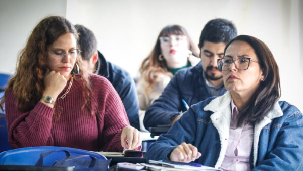 Seminario organizado por Grupo Educar invita a reflexionar sobre las emociones y valores en la escuela