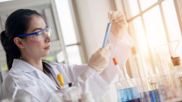 Jóvenes: ¡Hablemos de ciencia y matemáticas!