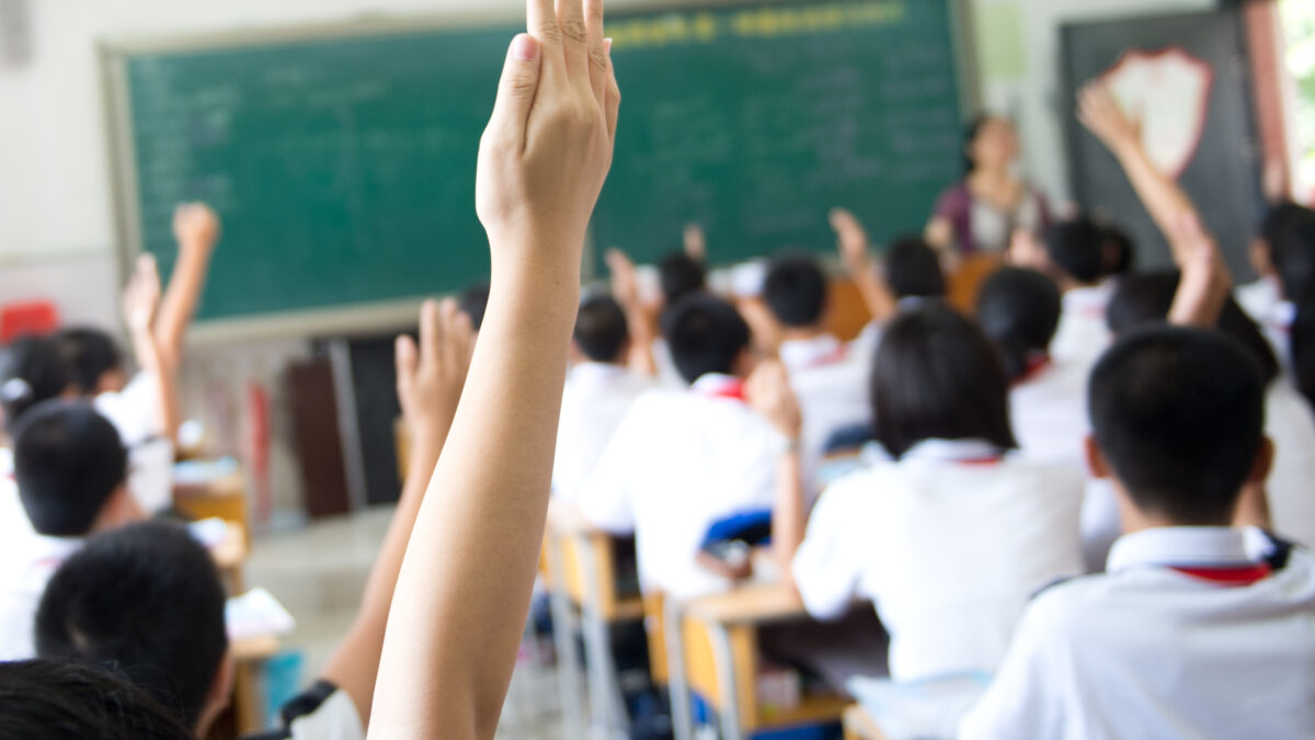 ¿Se puede convivir sanamente con 40 alumnos por sala? La importancia de las rutinas y procedimientos