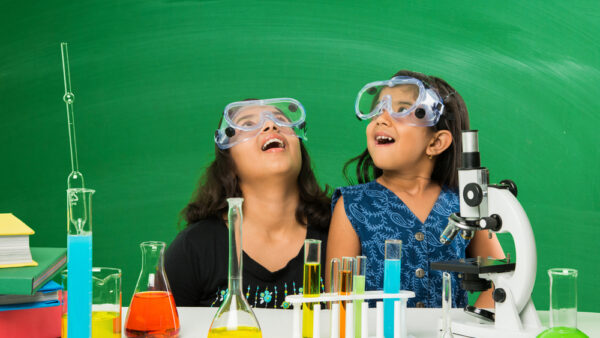 Programa del Tec y el MIT impulsa a las niñas en la ciencia
