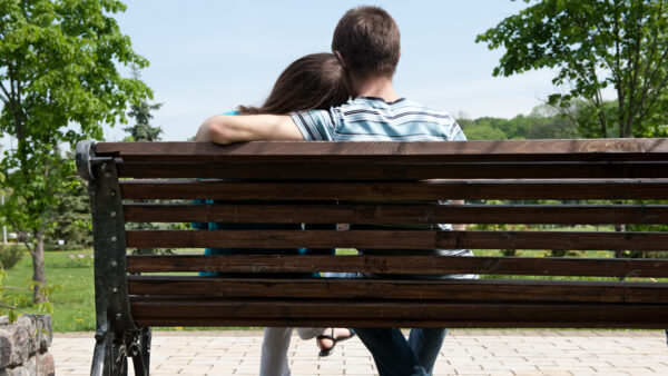 ¿Cómo enseñar a los jóvenes a amar?