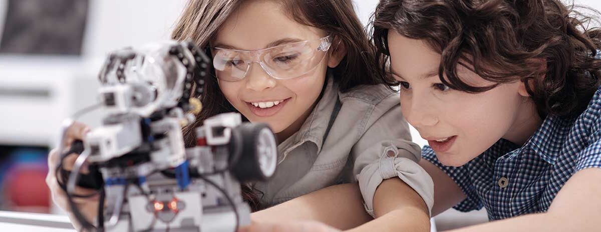 ¿Por qué tu colegio debe tener robótica en el currículum?