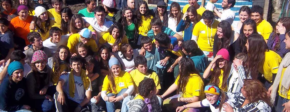 La Iglesia Católica y el desgano en los jóvenes Nemo Castelli S.J.: “Tenemos que hacer como Jesús… ayudar a los jóvenes a que descubran un sentido por el cual vivir”