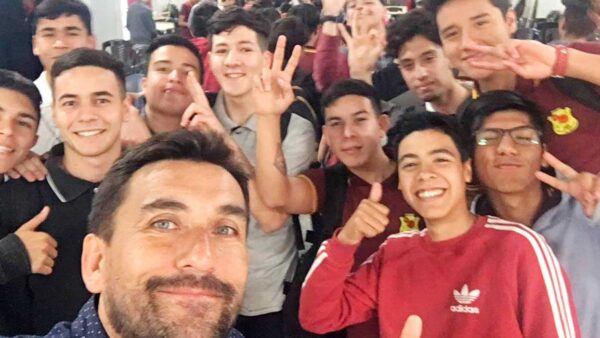 Guía para el retorno a clases: las recomendaciones de Flich para reencontrarse asegurando el bienestar emocional