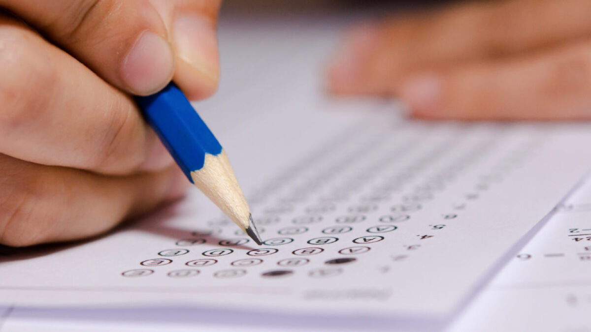 Preocupantes resultados en Prueba Pisa: escolares chilenos tienen peor rendimiento que hace dos décadas