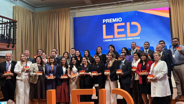 Premio LED 2026 reconoció a 30 directores por su aporte a la educación chilena